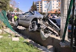 El freni çekilmeyen otomobil, dede ve torunlarını ezdi: 1 ölü, 2 ağır yaralı