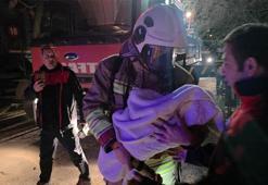 Hatay'da 5 katlı binada çıkan yangın korkuttu: 3 kişi dumandan etkilendi