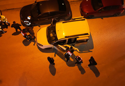 Bursa’daki trafik denetimi dronla görüntülendi; araçlar didik didik arandı