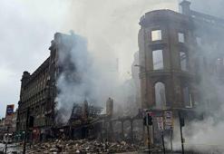 Glasgow'daki tren istasyonunda çıkan yangın nedeniyle bir bina yıkıldı