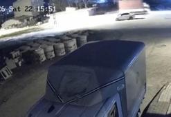 Arnavutköy’de çarptığı otomobil ters döndü; kamyonet şoförü kaçtı