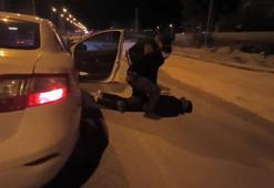 Otomobilin tamponunda 4 milyon liralık kaçak telefon ele geçirildi