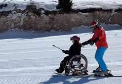 Tekerlekli sandalyede kayak yaparak hayalini gerçekleştirdi