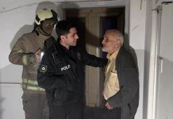 Avcılar'da çöp evde yangın paniği