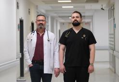 Küçükken hayalini kuruyordu, şimdi babasıyla aynı hastanede şifa dağıtıyor