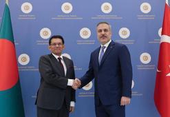 Bakan Fidan, Bangladeşli mevkidaşı Khalilur Rahman ile görüştü