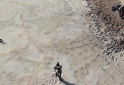 Kaçak avcılar doğa koruma ekiplerine ateş açtı, o anlar dron kamerasında