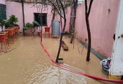 Mardin'de sağanak; dereler taştı, evler ile tarım arazilerini su bastı