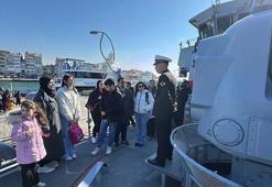 Çanakkale’de Deniz Kuvvetleri Komutanlığı'na bağlı gemiler ziyarete açıldı