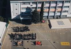 İlkokul öğrencileri Çanakkale şehitlerini özel koreografi ile andı