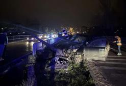 Cip, köprü korkuluklarına çarptı; 2 yaralı