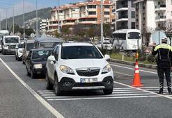 Bayram öncesi Muğla'ya tatilci akını; araç kuyrukları oluştu