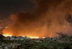 Evin bahçesindeki sünger ve paletler alev alev yandı