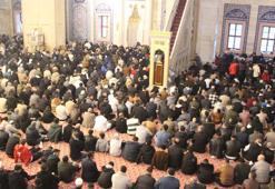 Adana'da Sabancı Merkez Camisi’nde bayram namazı kılındı