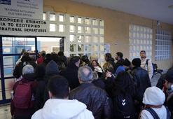 Midilli Adası’nda mahsur kalan Türk turistler yurda döndü