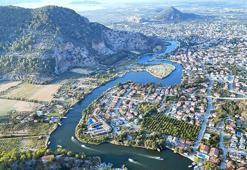 Labirent şeklindeki Dalyan Kanalı dronla görüntülendi