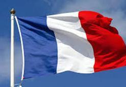 Fransa'da yerel seçimlerin ikinci turu için oy verme işlemi başladı