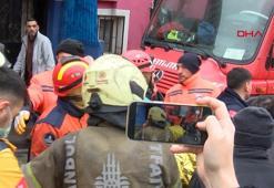 Fatih’te patlama sonrası 2 bina çöktü: 3 kişi kurtarıldı, 2 kişi aranıyor