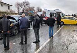 AK Parti konvoyunda kaza: 2 yaralı