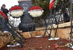Aşık Veysel, vefatının 53'üncü yıl dönümünde mezarı başında anıldı