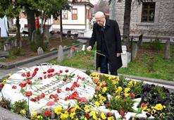 Bahçeli, Muhsin Yazıcıoğlu'nun kabrini ziyaret etti