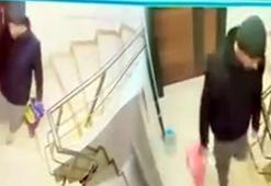 Avcılar'da apartmanda beğendiği ayakkabıları poşetlere koyup kaçtı