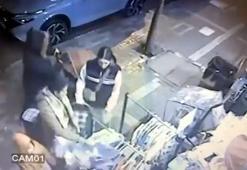 Avcılar'da kıyafet hırsızlığı kamerada