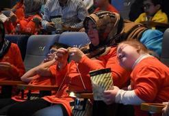 İzmir'de ‘sevgi ilmekleri’