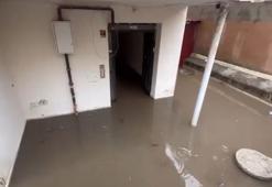 Hatay'da sağanak ve dolu nedeniyle yollar göle döndü