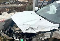 Gaziantep’te TIR ile otomobil çarpıştı: 2 yaralı