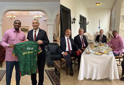 Bakan Bolat, Kamerun Futbol Federasyonu Başkanı Eto’o ile görüştü