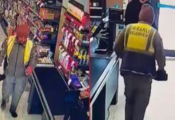 Temizlik işçisi, ayakkabılarını çıkarıp markete girdi
