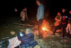 Bacağı kırılan dağcı ile arkadaşları, askeri helikopterle kurtarıldı