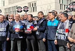 Memur-Sen üyeleri, büyükelçilik önünde, ABD ve İsrail'e tepki gösterdi