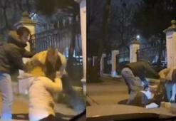 Zeytinburnu'nda sevgilisini sokak ortasında darbetti
