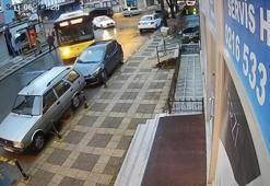 Ümraniye'de İETT otobüsü park halindeki otomobillere çarptı; kaza kamerada
