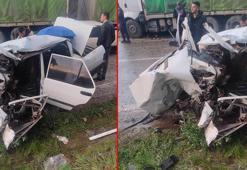 Manisa’da otomobil ile TIR çarpıştı: 3 yaralı