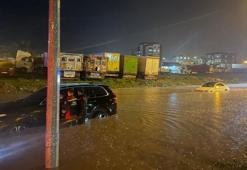 Cizre’de sağanak; evleri su bastı, mahsur kalanlar kurtarıldı