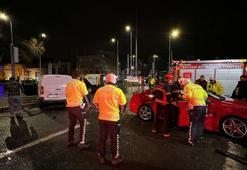 Kayseri'de hafif ticari araç ile otomobil çarpıştı: 2 yaralı