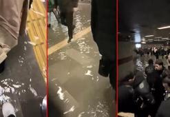 Mecidiyeköy metro alt geçidini su bastı; vatandaşlar yürümekte zorlandı