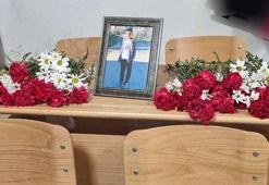 Kazada ölen Bülent Umut'u arkadaşları, sırasına çiçek bırakıp andı