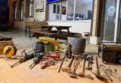 Kırıkkale'de kaçak kazı yapıp define arayan 4 kişi, suçüstü yakalandı