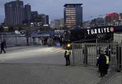 A Milli Futbol Takımı, Kosova maçı için stada ulaştı