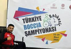 Yıllarca evden çıkmayan bedensel engelli Yücel, tanıştığı boccede stil geliştirip Türkiye şampiyonu oldu