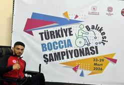 Yıllarca evden çıkmayan bedensel engelli Yücel, tanıştığı boccede stil geliştirip Türkiye şampiyonu oldu