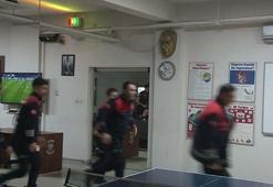 Dünya Kupası maçını bırakıp yangına koştular