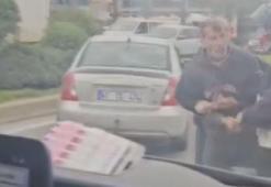 Ümraniye'de trafikte iki sürücünün 'yol verme' kavgası kamerada