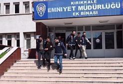 Babalarını bıçak ve nacak ile öldüren 2 kardeş, adliyeye sevk edildi