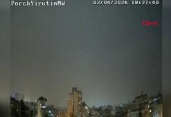 İran'a ait füzenin Tel Aviv’e düşme anı kamerada