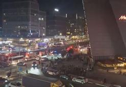 Kağıthane'de alışveriş merkezinde çıkan yangın söndürüldü